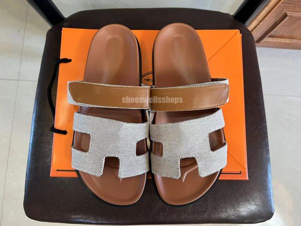 designer slippers chypre beach classic flat sandals luxury summer lady leather flip flops men women slides size 38-45 designer sandals 002 i, Black
designer slippers chypre beach classic flat sandals luxury summer lady leather flip flops men women slides size 38-45 designer sandals 002 i, Black
