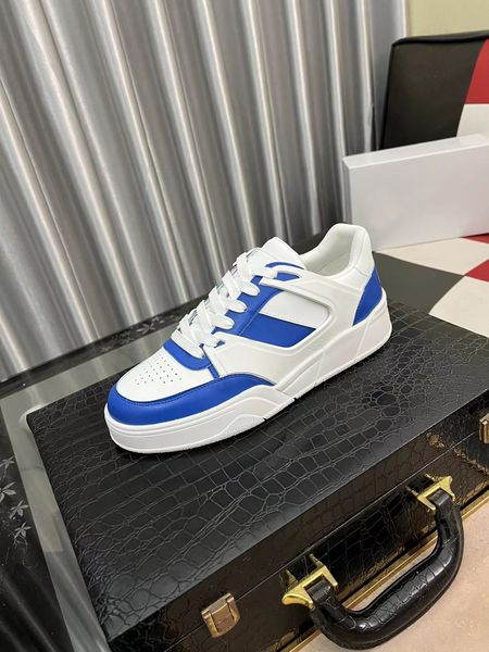 leisure men's shoes white shoe leather flat fashionable joker breathable antiskid sneakers there are four colors to choose from, Black
leisure men's shoes white shoe leather flat fashionable joker breathable antiskid sneakers there are four colors to choose from, Black