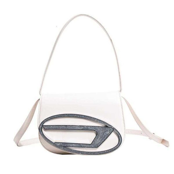 die and sel bag 2023 spring new shoulder bag personalized cool fashion handbag fashion underarm bag for women
die and sel bag 2023 spring new shoulder bag personalized cool fashion handbag fashion underarm bag for women