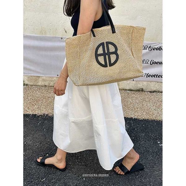 this year's popular bag for women in new trendy summer beach bag large woven seaweed material tote bag
this year's popular bag for women in new trendy summer beach bag large woven seaweed material tote bag