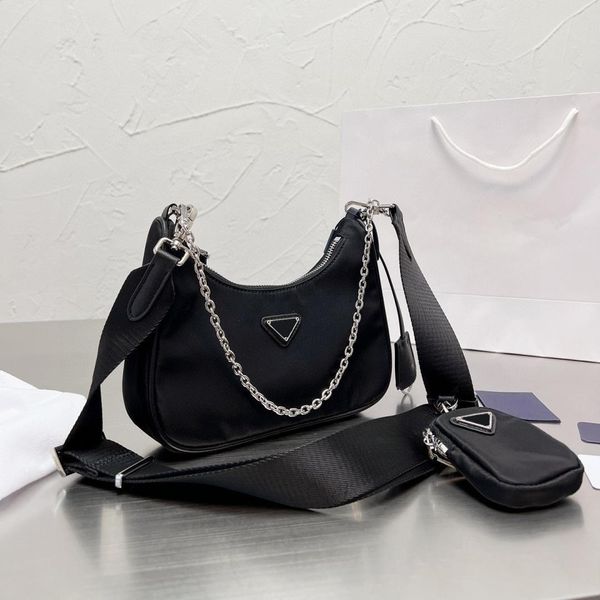 designer nylon 3-in-1 crossbody bag 2005 luxury women's shoulder bag simple and versatile purse fashion handbag
designer nylon 3-in-1 crossbody bag 2005 luxury women's shoulder bag simple and versatile purse fashion handbag