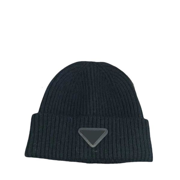 fashion designer luxury brand super p warm knitted hat autumn and winter versatile windproof wool posts street pullover solid cold, Blue;gray
fashion designer luxury brand super p warm knitted hat autumn and winter versatile windproof wool posts street pullover solid cold, Blue;gray