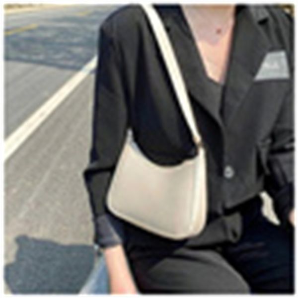 new handle bag women retro handbag pu leather shoulder totes underarm handle bag female small subaxillary bags clutch a59
new handle bag women retro handbag pu leather shoulder totes underarm handle bag female small subaxillary bags clutch a59