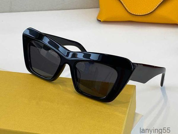 40036 fashion new sunglasses retro full frame sun glasses vintage punk style eyewear uv400 protection with case, White;black
40036 fashion new sunglasses retro full frame sun glasses vintage punk style eyewear uv400 protection with case, White;black