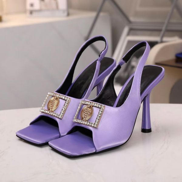 2023 fashion leisure sandals medusa luxury designer sandal classic slide women's high-heeled sandals fl011, Black
2023 fashion leisure sandals medusa luxury designer sandal classic slide women's high-heeled sandals fl011, Black