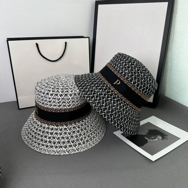 new luxury designer fashion classic printing flat bucket hat casual trend two-color stitching basin hat sunshade highest quality, Blue;gray
new luxury designer fashion classic printing flat bucket hat casual trend two-color stitching basin hat sunshade highest quality, Blue;gray
