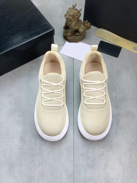 men's knitted net surface breathable flat fashion leisure platform sandals there are four colors to choose from, Black
men's knitted net surface breathable flat fashion leisure platform sandals there are four colors to choose from, Black