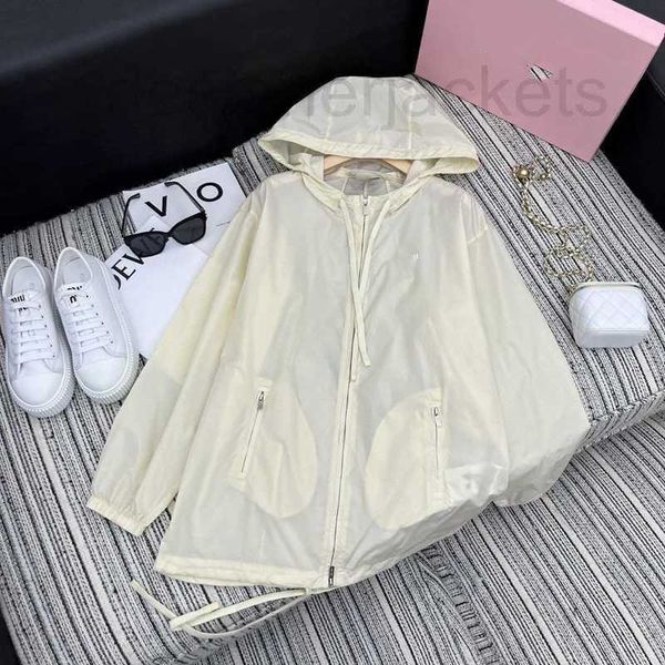 women's jackets designer 23 spring/summer new girls' style simple, fashionable, casual, versatile, slim letter printing decorated, Black;brown
women's jackets designer 23 spring/summer new girls' style simple, fashionable, casual, versatile, slim letter printing decorated, Black;brown