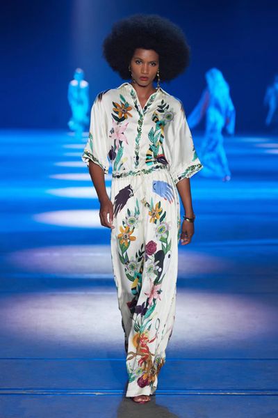 women's two piece pants european fashion 2023 spring/summer new print shirt collar wide leg pants two piece set, White
women's two piece pants european fashion 2023 spring/summer new print shirt collar wide leg pants two piece set, White