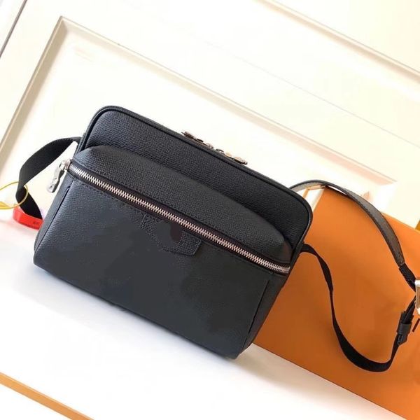bags messenger 5a high designer leather handbag postman men's women's shoulder luxury classic bag briefcase design 43845, Black;red
bags messenger 5a high designer leather handbag postman men's women's shoulder luxury classic bag briefcase design 43845, Black;red