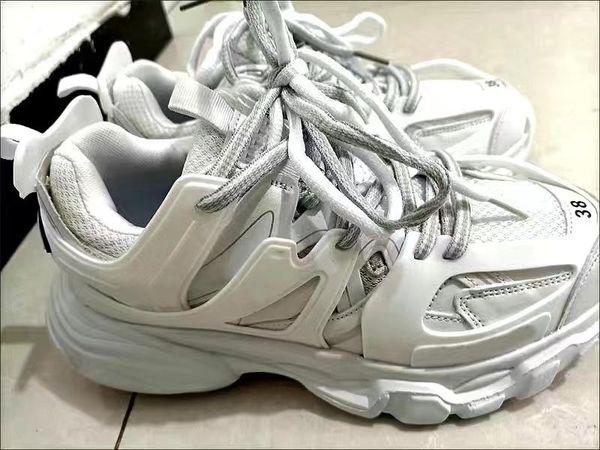 luxury brand designer shoes track and field 3.0 sneakers man platform casual shoes white black net nylon printed leather sports triple s bel
luxury brand designer shoes track and field 3.0 sneakers man platform casual shoes white black net nylon printed leather sports triple s bel