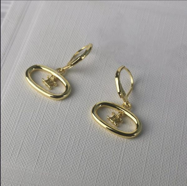 new designed triomphe mobile pendant earrings in brass with gold finish women ear stud designer jewelry er567, Golden;silver
new designed triomphe mobile pendant earrings in brass with gold finish women ear stud designer jewelry er567, Golden;silver