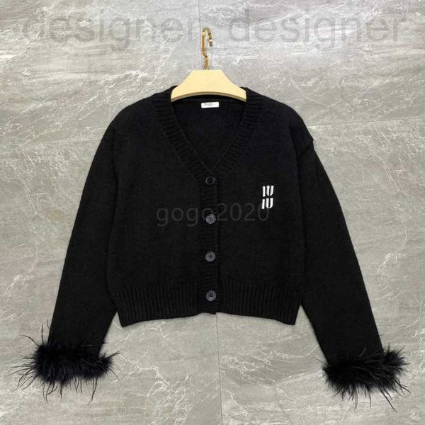 women's knits & tees designer 23ss fw women cardigan sweaters tee with ostrich plumes embroidery letter milan runway dress female crop, White
women's knits & tees designer 23ss fw women cardigan sweaters tee with ostrich plumes embroidery letter milan runway dress female crop, White