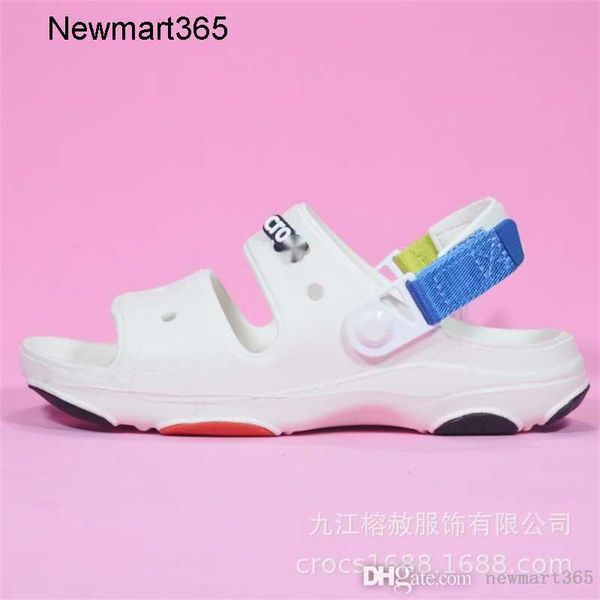 2023 men's sandals summer new wave shoes lightweight wading beach hole shoes, Black
2023 men's sandals summer new wave shoes lightweight wading beach hole shoes, Black