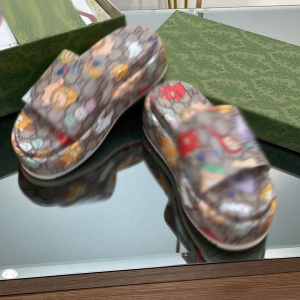 2023 fashion designer sandals jelly sandal women sandal rubber slippers chunky high heels crystal slipper thick bottom scuffs platform mules, Black
2023 fashion designer sandals jelly sandal women sandal rubber slippers chunky high heels crystal slipper thick bottom scuffs platform mules, Black
