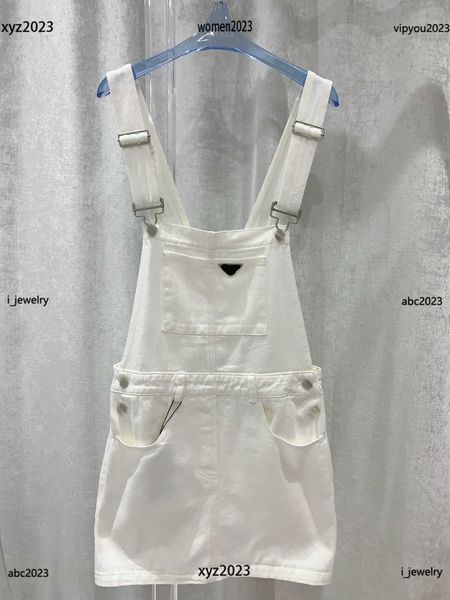 women designer skirt fashion strap denim dress fashion girl skirt dual pocket decoration dress june03, Black
women designer skirt fashion strap denim dress fashion girl skirt dual pocket decoration dress june03, Black
