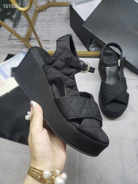 2023 women sandals crystal calf leather casual shoes womens slides quilted platform summer beach slipper 35-42, Black
2023 women sandals crystal calf leather casual shoes womens slides quilted platform summer beach slipper 35-42, Black