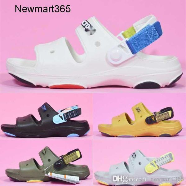 wholesale 2023 men's sandals summer new wave shoes lightweight wading beach hole shoes, Black
wholesale 2023 men's sandals summer new wave shoes lightweight wading beach hole shoes, Black