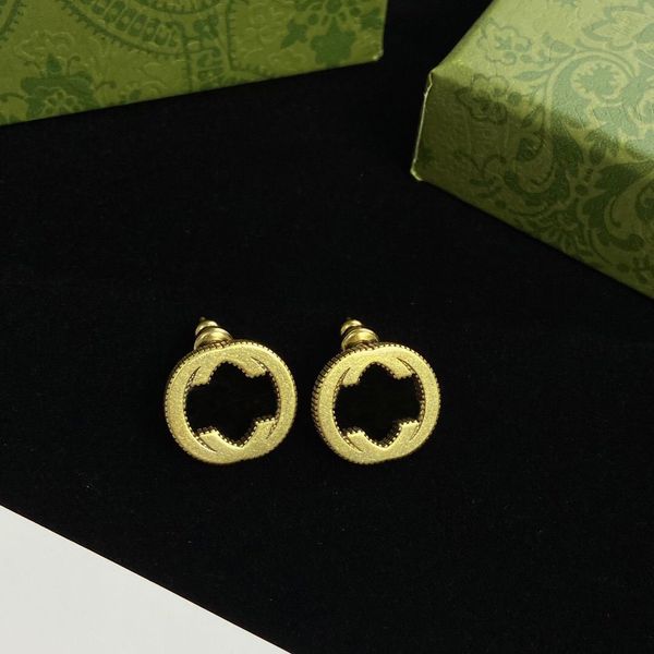 no box trendy style stud earrings simple style luxury brass women designer earrings, Golden;silver
no box trendy style stud earrings simple style luxury brass women designer earrings, Golden;silver
