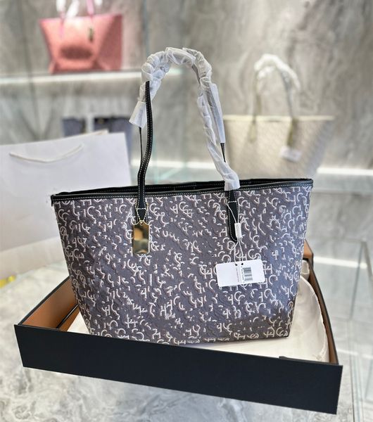 lady luxury city tote bags shoulder hangbag full letters printing mens womens designer purses leather medium shoulder clutch shopping bags
lady luxury city tote bags shoulder hangbag full letters printing mens womens designer purses leather medium shoulder clutch shopping bags