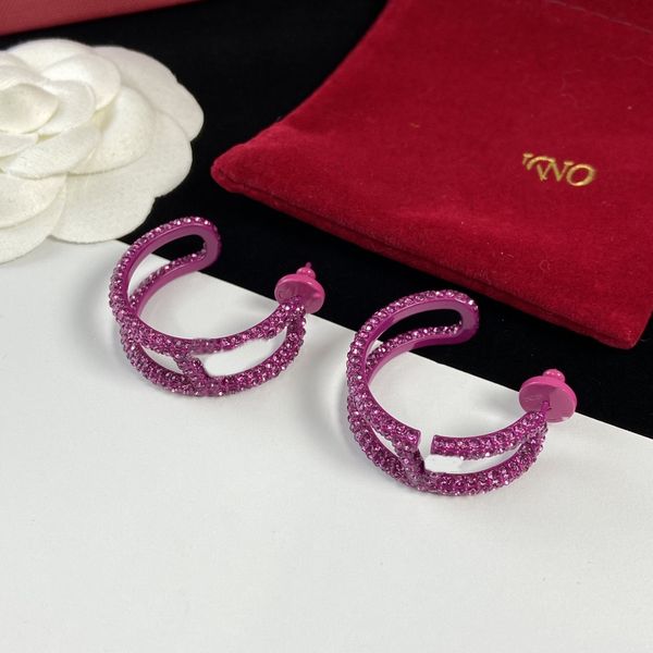 2023 earrings designer for women stud luxury gold heart shape pearl crystal gold double v letter 925s silver jewelry classic24
2023 earrings designer for women stud luxury gold heart shape pearl crystal gold double v letter 925s silver jewelry classic24