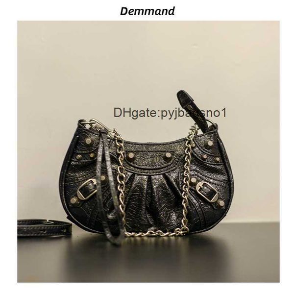 agci designer handbag evening balense ga locomotive bag underarm bag rivet tassel teeth wrinkled cowhide one shoulder crossbody women's
agci designer handbag evening balense ga locomotive bag underarm bag rivet tassel teeth wrinkled cowhide one shoulder crossbody women's