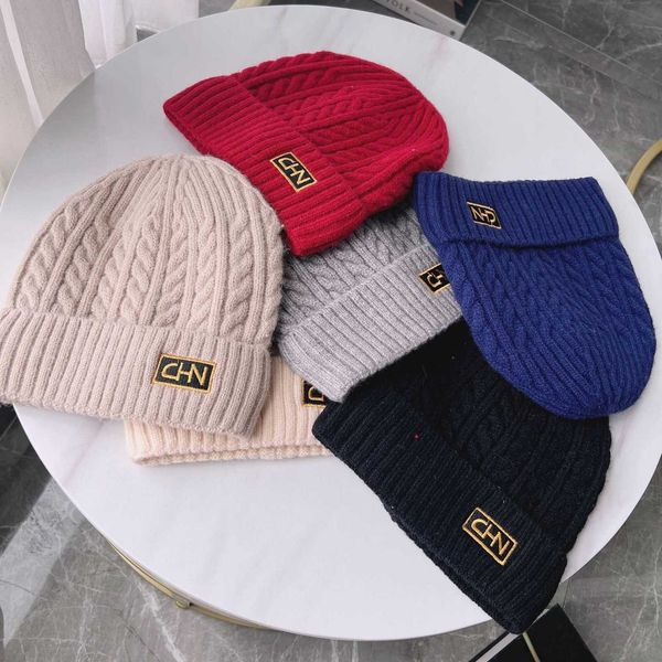fashion designer luxury brand hats for autumn and winter new men's women's solid color letter label woolen hat versatile casual kn, Blue;gray
fashion designer luxury brand hats for autumn and winter new men's women's solid color letter label woolen hat versatile casual kn, Blue;gray