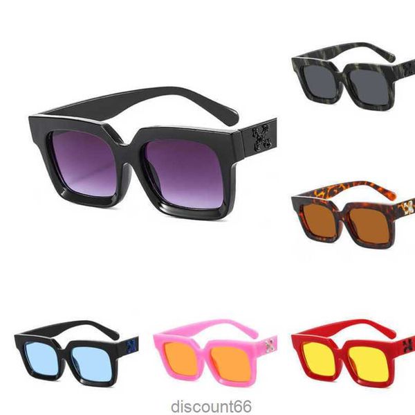 frames fashion luxury offs sunglasses brand men women sunglass arrow x frame eyewear trend hip hop square sunglasse sports travel sun glasse, White;black
frames fashion luxury offs sunglasses brand men women sunglass arrow x frame eyewear trend hip hop square sunglasse sports travel sun glasse, White;black
