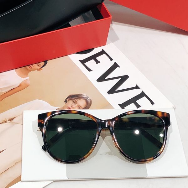 new luxury oval sunglasses for men designer summer shades polarized eyeglasses black vintage oversized sun glasses of women male sunglass wi, White;black
new luxury oval sunglasses for men designer summer shades polarized eyeglasses black vintage oversized sun glasses of women male sunglass wi, White;black