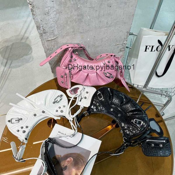 agci designer handbag evening balense ga spicy girl bag diamond crocodile motorcycle bag half month bag fashion shoulder bag
agci designer handbag evening balense ga spicy girl bag diamond crocodile motorcycle bag half month bag fashion shoulder bag