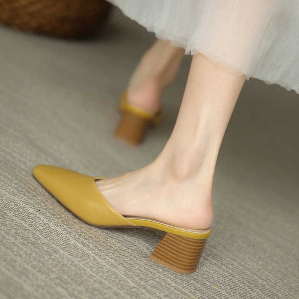 sandals small square toe thick heeled half slippers for women in the summer of 2023 new british style lazy people wearing mid baotou sandals, Black
sandals small square toe thick heeled half slippers for women in the summer of 2023 new british style lazy people wearing mid baotou sandals, Black