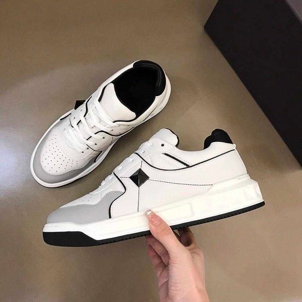 calfskin stud ly arrival sports men designer quality sneakers amore trainer fashion one shoes w 453e, Black
calfskin stud ly arrival sports men designer quality sneakers amore trainer fashion one shoes w 453e, Black