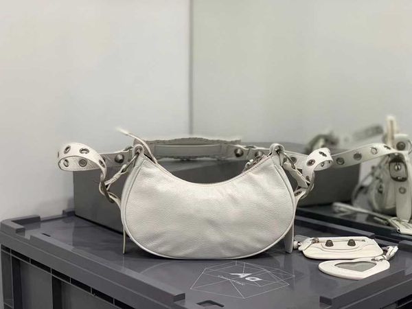 designer luxury underarm bag cross-body women's shoulder stylish leather handbag crossbody tote messenger designer belt walletfh
designer luxury underarm bag cross-body women's shoulder stylish leather handbag crossbody tote messenger designer belt walletfh