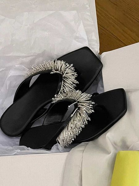 sheepskin version~niche design tassel beaded outer herringbone slippers women's flat leather clip toe beach sandals, Black
sheepskin version~niche design tassel beaded outer herringbone slippers women's flat leather clip toe beach sandals, Black