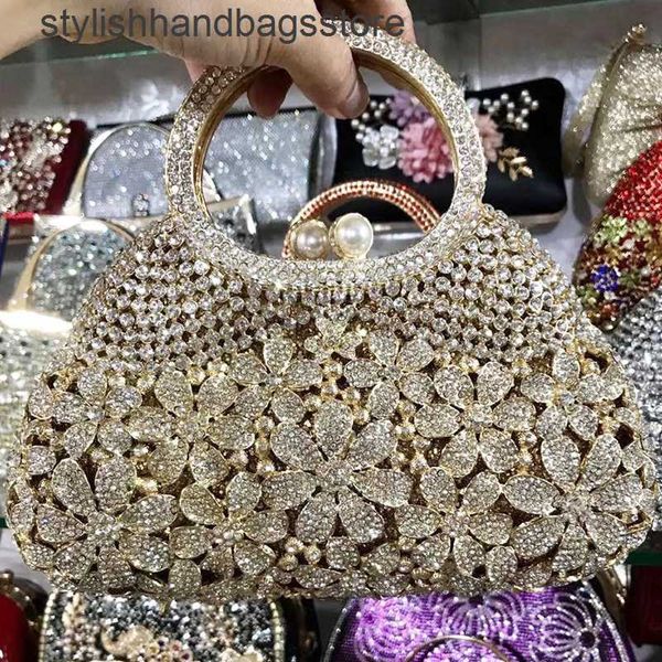 totes gold metal pearl handle white crystal clutch bag women's flower diamond wedding bridal handbags fashion bags
totes gold metal pearl handle white crystal clutch bag women's flower diamond wedding bridal handbags fashion bags