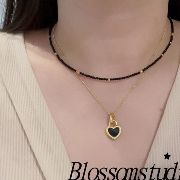 925 silver love necklace for women, heart pendant for girlfriend accessories wholesale
925 silver love necklace for women, heart pendant for girlfriend accessories wholesale