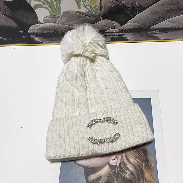 fashion designer luxury brand little fresh fragrant home warm wool ball hat for women in autumn and winter to keep cold windproof with flipp, Blue;gray
fashion designer luxury brand little fresh fragrant home warm wool ball hat for women in autumn and winter to keep cold windproof with flipp, Blue;gray