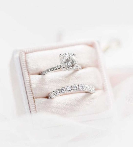 wedding band and ring elegant style jewelry white gold color moissanite couple ring wedding set, Silver
wedding band and ring elegant style jewelry white gold color moissanite couple ring wedding set, Silver
