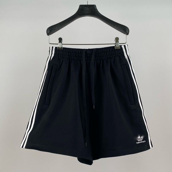 23ss balg ad small logo embroidery shorts with active black color matching loose fit for both men and women balg hem shorts 100% retro europ, White;black
23ss balg ad small logo embroidery shorts with active black color matching loose fit for both men and women balg hem shorts 100% retro europ, White;black