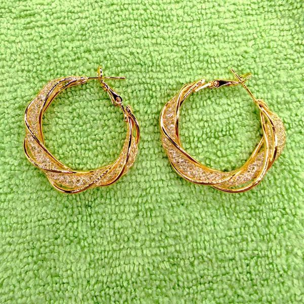 hoop & huggie three wire winding network network red explosive series of earring factory direct wholesale personality sparkling earrings, Golden;silver
hoop & huggie three wire winding network network red explosive series of earring factory direct wholesale personality sparkling earrings, Golden;silver