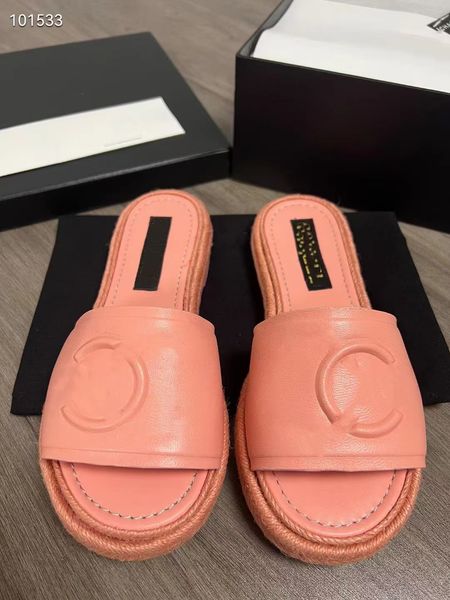 2023 shoes sandals new electric embroidered flat slippers, fabric: imported sheepskin surface, foot-padded goatskin, high-grade bottom of or, Black
2023 shoes sandals new electric embroidered flat slippers, fabric: imported sheepskin surface, foot-padded goatskin, high-grade bottom of or, Black