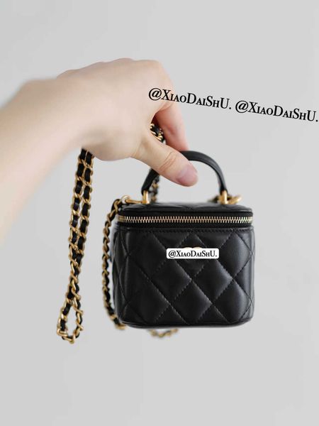 spring and summer new high grade sheepskin small fragrant mini handle box cute fashion one shoulder crossbody women's bag
spring and summer new high grade sheepskin small fragrant mini handle box cute fashion one shoulder crossbody women's bag