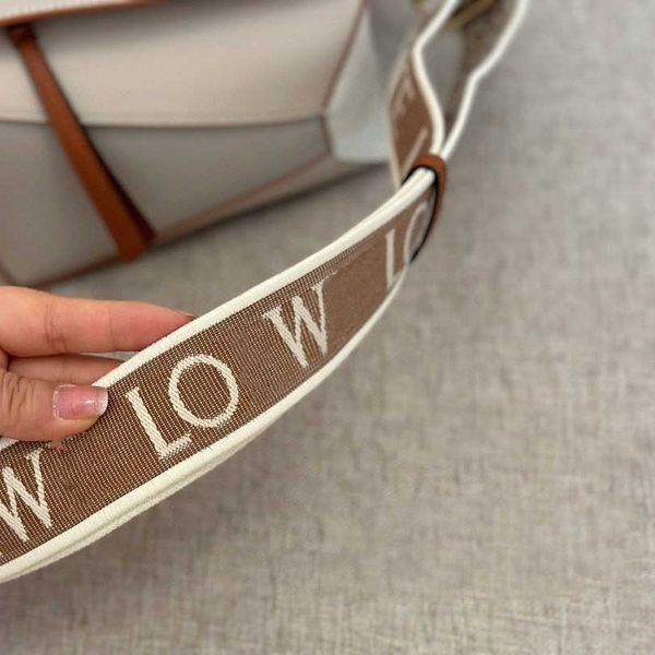 bag puzzle geometry crossbody handbag lowe brand classic fashion embroidered wide shoulder strap mini spliced diamond checker large capacity
bag puzzle geometry crossbody handbag lowe brand classic fashion embroidered wide shoulder strap mini spliced diamond checker large capacity