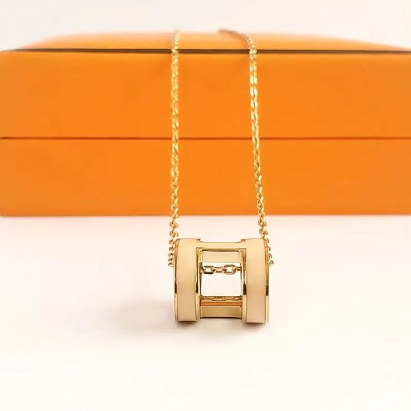 designer classic luxury h pendant necklaces women 18k gold letter necklace luxury design jewelry colorfast hypoallergenic, Silver
designer classic luxury h pendant necklaces women 18k gold letter necklace luxury design jewelry colorfast hypoallergenic, Silver