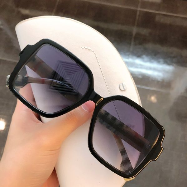 men's new luxury oval sunglasses designer summer glasses black retro extra large sunglasses women's sunglasses with box, White;black
men's new luxury oval sunglasses designer summer glasses black retro extra large sunglasses women's sunglasses with box, White;black