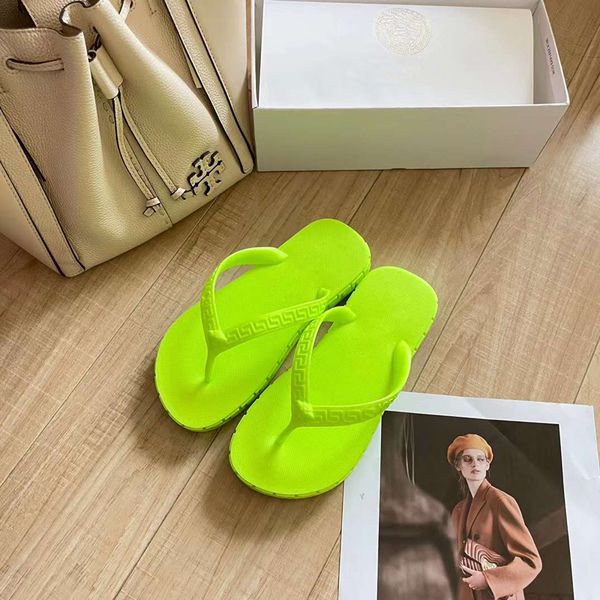 fashion summer women slippers sandals classic loubi flip donna flat beach slides italy brand pvc strap refined designer pools funs non-slip, Black
fashion summer women slippers sandals classic loubi flip donna flat beach slides italy brand pvc strap refined designer pools funs non-slip, Black