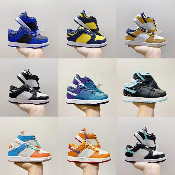diunks with box children's 2023 casual shoes new chunky sb kids shoes boys girls designer fashion low sneakers athletic children walkin, Black;red
diunks with box children's 2023 casual shoes new chunky sb kids shoes boys girls designer fashion low sneakers athletic children walkin, Black;red