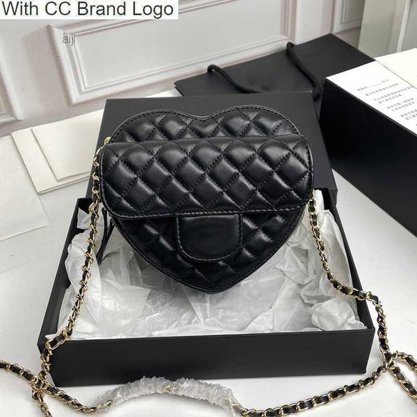 luxury cc shoulder bags designer high-quality foreign heart-shaped diamond chain bag sheepskin love one-shoulder messenger black 17cm fashio
luxury cc shoulder bags designer high-quality foreign heart-shaped diamond chain bag sheepskin love one-shoulder messenger black 17cm fashio