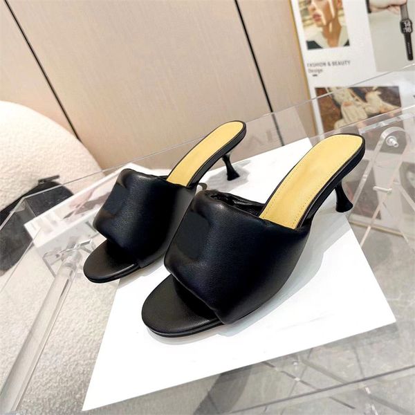 designer women's midheel slippers summer luxury designer stiletto sandals fashion l soft drag casual flip-flop box, Black
designer women's midheel slippers summer luxury designer stiletto sandals fashion l soft drag casual flip-flop box, Black