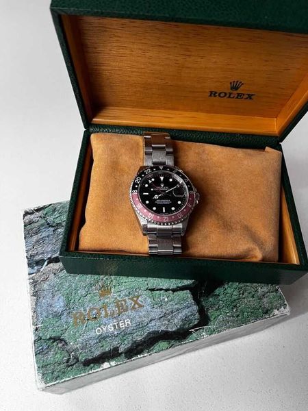 ceramic rotating bezel ro luminous wrist watches le 40mm x tw factory case black dial iced out 3285 movement gift for man 126710, Slivery;brown
ceramic rotating bezel ro luminous wrist watches le 40mm x tw factory case black dial iced out 3285 movement gift for man 126710, Slivery;brown
